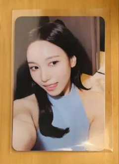 tfit ミナ　サイン入りトレカ