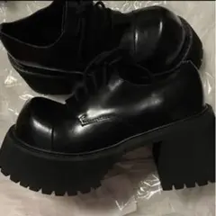 UNIF ローファー　厚底　ブーツ　ハイソール　編み上げ　レースアップ　本革　黒のサムネイル
