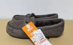 タグ付き新品　しまむら　あったか　ブラウン スエード風 モカシン
