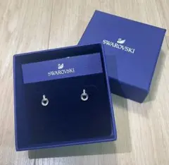 スワロフスキー ピアス