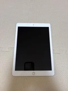 iPad 第6世代　32GB