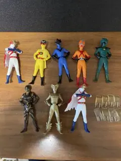 昭和レトロ　レインボーマン ダッシュ5 黄金の化身 ソフビ Amazon | 愛の戦士レインボーマン：フィギュアコレクション/黄金の化身