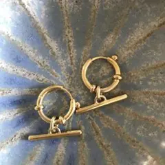 Maria Black Escape Huggie hoop earringsのサムネイル