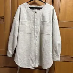 ベージュ ノーカラージャケット