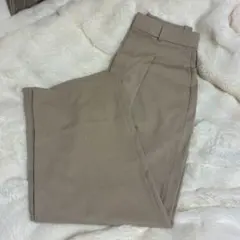 ユニクロ　UNIQLO タックワイドパンツ　ベージュ　M