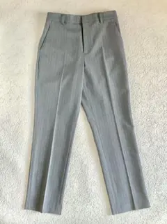 UNIQLO グレー ストライプ アンクルパンツ