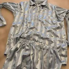 ブルー系　ストライプ サテンパジャマセット　XL