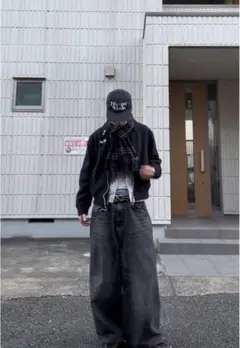 円堂着用「初期モデル」H&M SUPER BAGGY デニムブラック 31/30のサムネイル