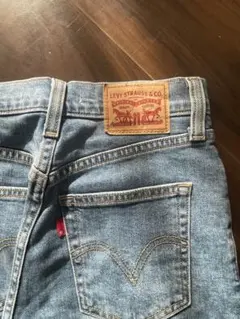 Levi's ハイウエストスキニーデニムライトブルー