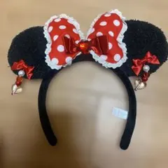 Item thumbnail for item c8147c93-ad63-4574-a63b-2b3c41617a50