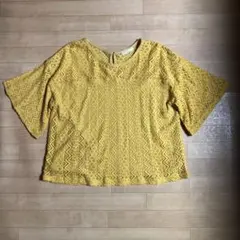 【未使用】プルオーバー　M　マスタード系　レース　裏地付き
