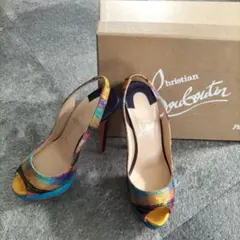 未使用Christian Louboutin マルチカラー ハイヒール