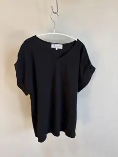 新品　ロペピクニック　黒　Vネック 半袖Tシャツのサムネイル