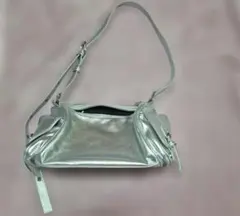 シルバー ジッパー付きショルダーバッグ