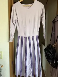 Noëla 薄紫色 Vネック長袖ニットワンピース