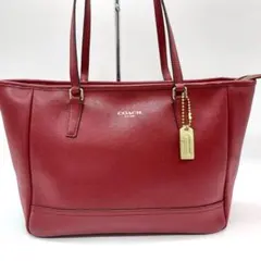 美品　COACH トートバッグ　赤　肩掛け可能　23578