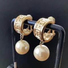 Item thumbnail for item 717d90f6-f884-4b03-8180-2cf56a51cfb5