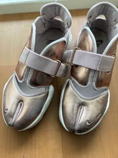 NIKE//23.5cm //アクアリフト//シャイニーピンク