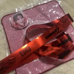 FRUITS ZIPPER タオル 缶バッジ 銀テ 月足天音