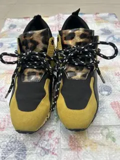 Item thumbnail for item 4086e929-c515-4779-b323-ff785d91d2c4