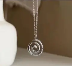 うずまき　ネックレス　シルバー調　ステンレス　y2k
