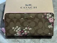 COACH 花柄 長財布 ピンク内装