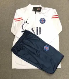 Item thumbnail for item aeb37ba4-3086-4ead-9656-f4cfb5d91a5b