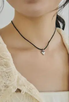 GOLDY ミニマム ハート コード ネックレス