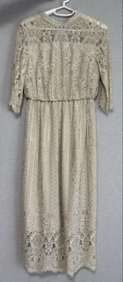 STRAWBERRY FIELDS ベージュ　パーティードレス