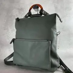 新品未使用✨イアパピヨネ Dリュック マルチウェイバッグ 樹脂パーツ グリーン