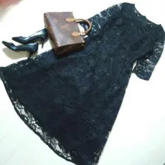 美品プールヴー　着回し力抜群ドレス　ブラック総レースフレアワンピース