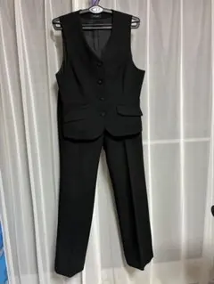 ビジネススーツ　黒　ベスト&スラックス