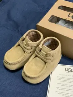 値下げ！UGG ベビー ブーティー新品未使用箱付き 11cmのサムネイル