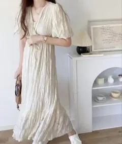 【mily bilet】シアージャガード花柄クリンクルワンピースのサムネイル