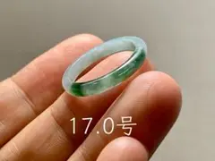 グアテマラ産天然本翡翠A貨氷種　冴える緑　花柄入り　くり抜きリング　15号 グアテマラ産天然本翡翠A貨氷種 冴える緑 花柄入り くり抜きリング 15