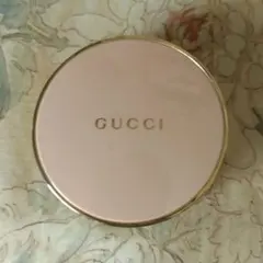 GUCCI プードルドゥボーテ　フェイスパウダー　マットナチュラルのサムネイル