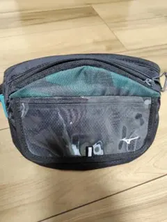 ミズノ☆ウエストポーチ(ブラック×ブルーグラス)