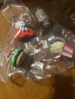 ハローキティ アメリカンデザイン めじるしアクセサリー ガチャ