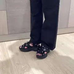 ダイアナ +diana 軽量　ドローコードサンダル　ブラック 24.5cm