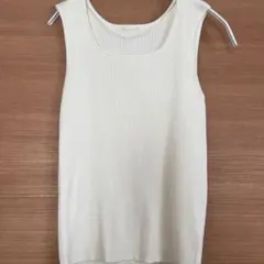 GU スクエア タンクトップ
