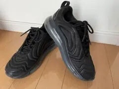 Nike Air Max 720 ブラックスニーカー