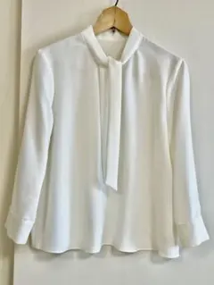 EMMAJMESエマジェイムスのボウタイホワイトブラウスM