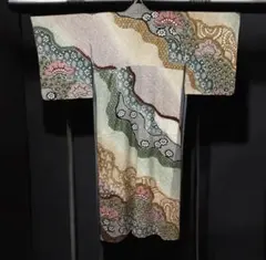 豪華総絞り着物　訪問着 美品 総絞り　逸品 正絹 着物 袷