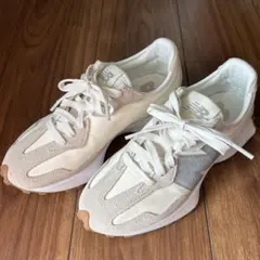 New Balance ホワイト スニーカー