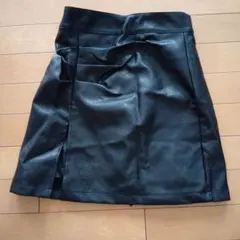 ブラックレザー風インパン付きミニスカート