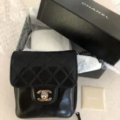 CHANEL シャネルチェーンウォレット