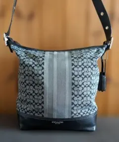 COACH シグネチャー ショルダーバッグのサムネイル