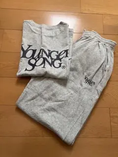 Younger Song 半袖Tシャツ　スウェットパンツ　セットアップ　グレー