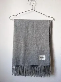 MILA OWEN 大判　グレー マフラー ウール100%