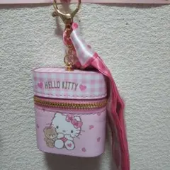 み*要様 ハローキティ　スカーフ付きチャームポーチ